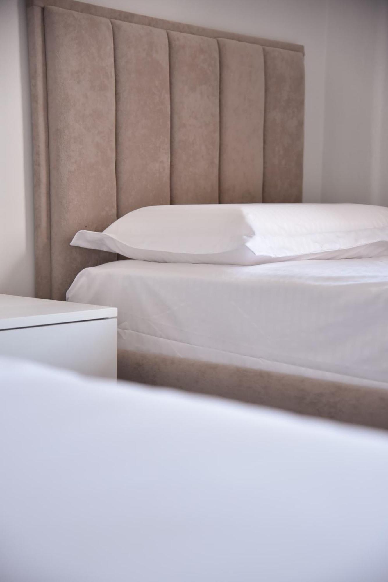 City Center Inn Shkodër Dış mekan fotoğraf