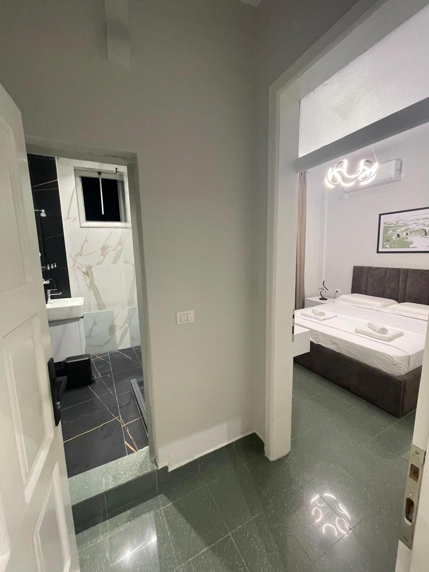 City Center Inn Shkodër Dış mekan fotoğraf